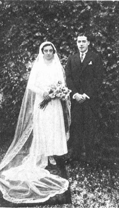 Fotografía de Julio de Larracoechea en su boda con María de los Ángeles Jansoro 